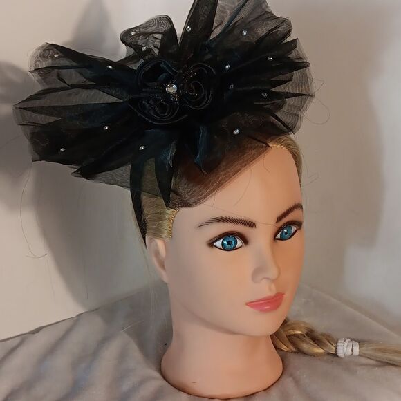 Black Widow Spider Fascinater - Picture 1 of 6